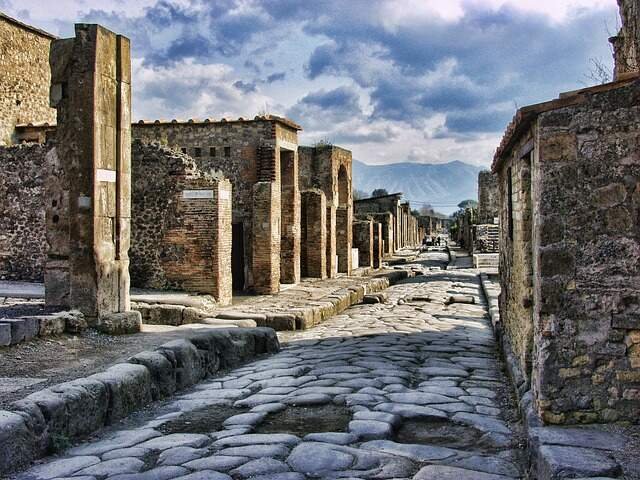 History of Pompeii city